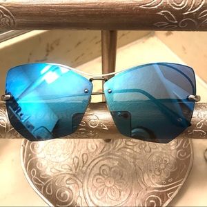 Cat #3 mirror sunglasses like new